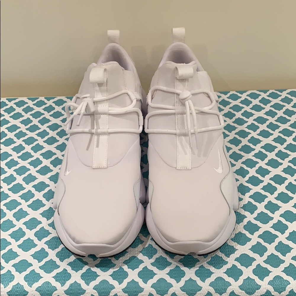 Nike Pocketknife DM Triple White